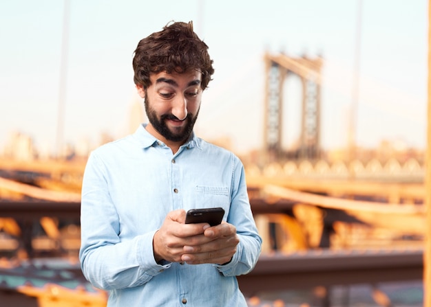 Foto grátis jovem empresário expressão feliz