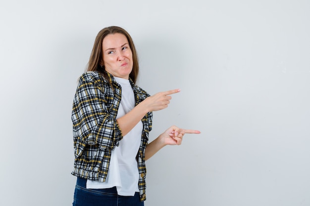 Foto grátis jovem expressiva posando