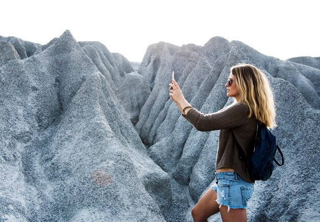 Jovem, mulher, viagem, natureza, conceito