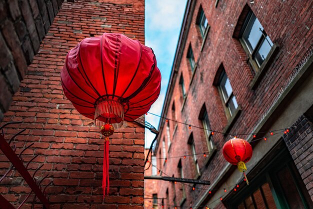 Lanternas chinesas em Fan Tan Alley, Chinatown, Victoria, BC Canadá