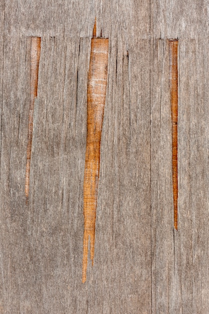 Lascar madeira na superfície envelhecida
