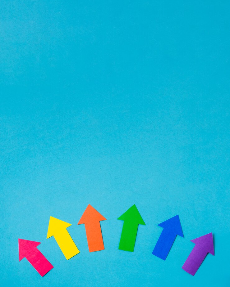 Foto grátis layout das setas de papel nas cores lgbt