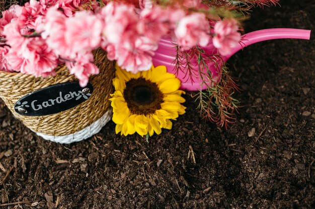 Linda composição de jardinagem rosa