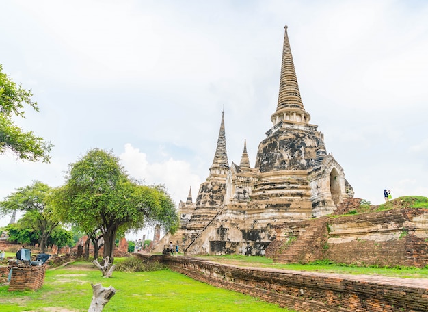 linda e antiga arquitetura histórica de Ayutthaya na Tailândia