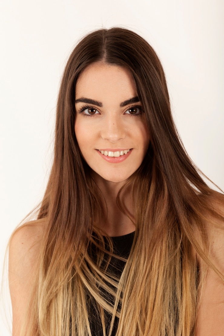 Foto grátis linda garota posando