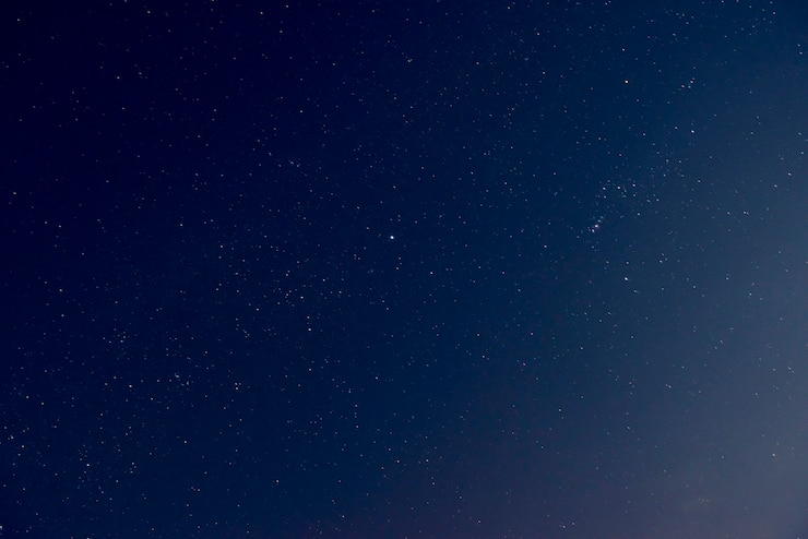 Foto grátis lindo céu noturno com estrelas brilhantes