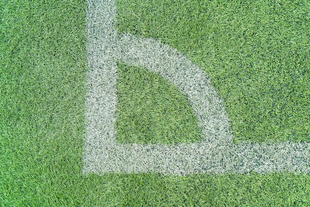 Linha branca em uma grama de campo de futebol