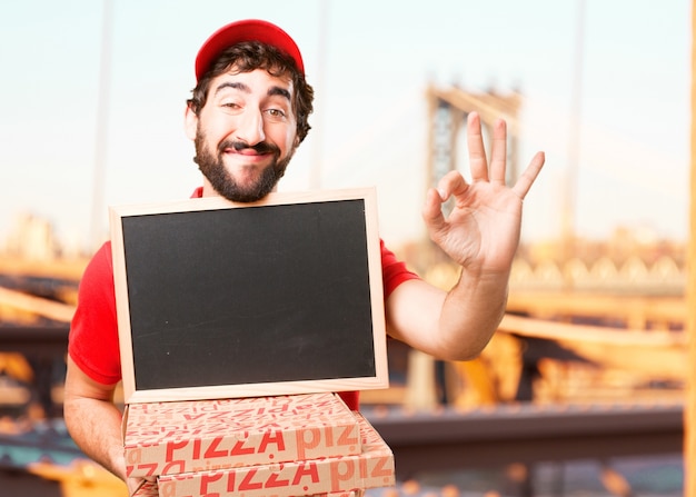 Foto grátis louco comerciante expressão feliz