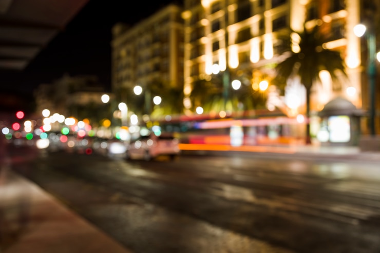 Foto grátis luzes confusas da cidade