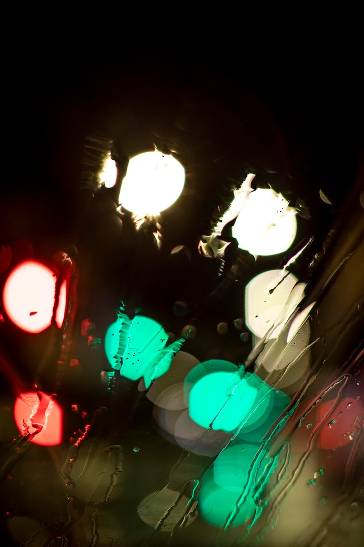 Foto grátis luzes noturnas borradas na cidade