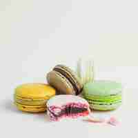 Foto grátis macaron empilhados cor pastel