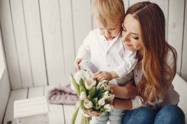 Mãe, com, criança pequena, em, hme