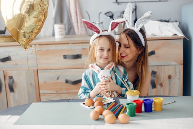 Mãe, com, filha pequena, em, um, cozinha