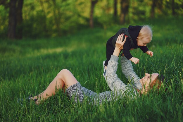 mãe com filho