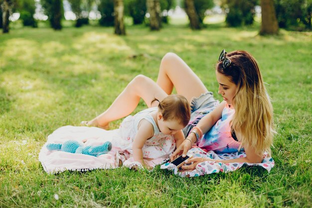 Mãe, descansar, com, dela, filha