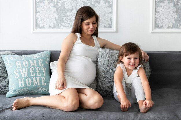 Mãe e filha a passar tempo juntos