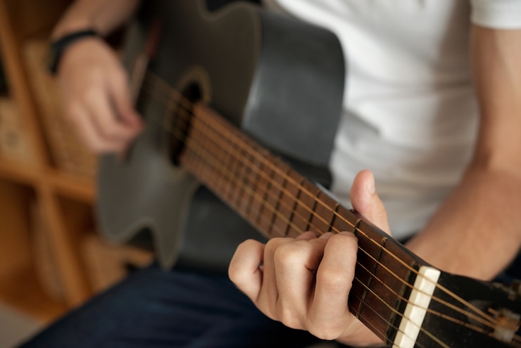Foto grátis mãos, violão jogo