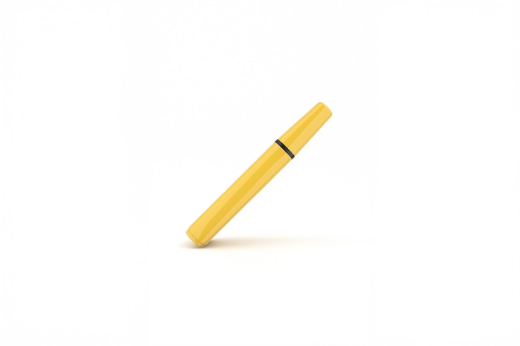 Foto grátis marcador amarelo isolado em fundo branco