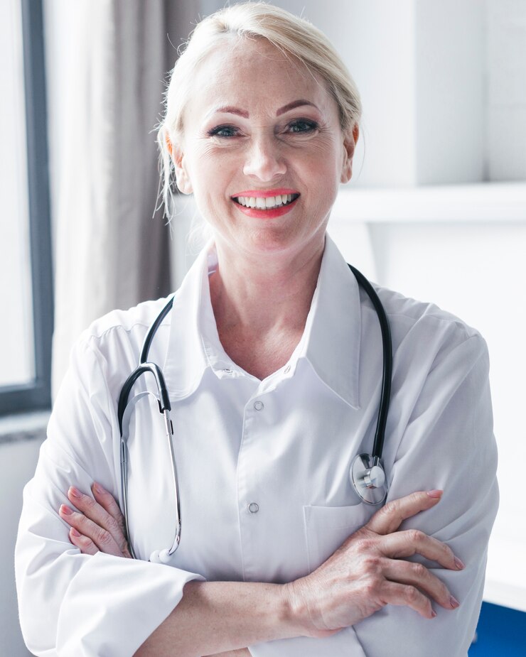 Foto grátis médico de família em um consultório médico
