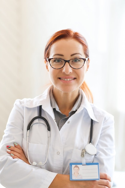 Foto grátis médico no trabalho