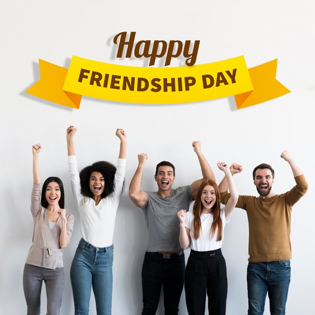 Melhores amigos comemorando o dia da amizade