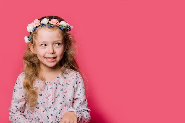 Foto grátis menina, com, brincalhão, expressão