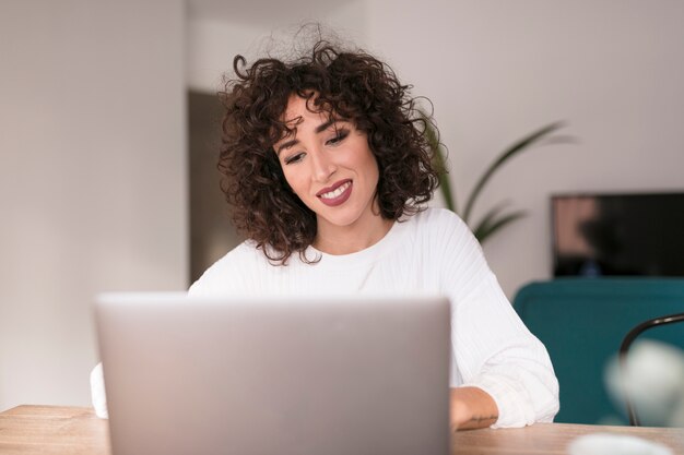 Menina, com, um, laptop