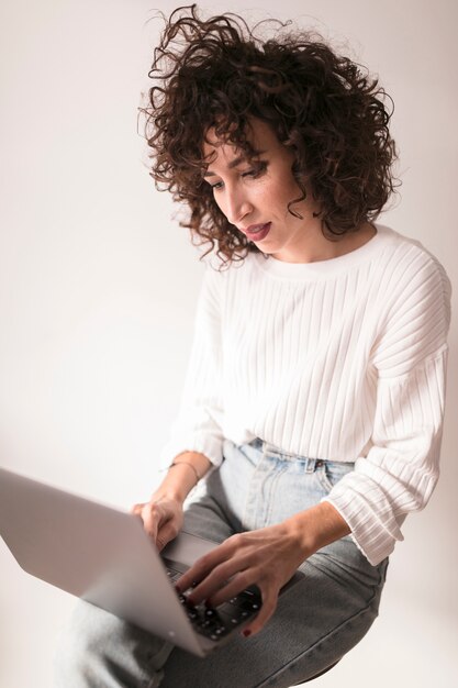 Menina, com, um, laptop