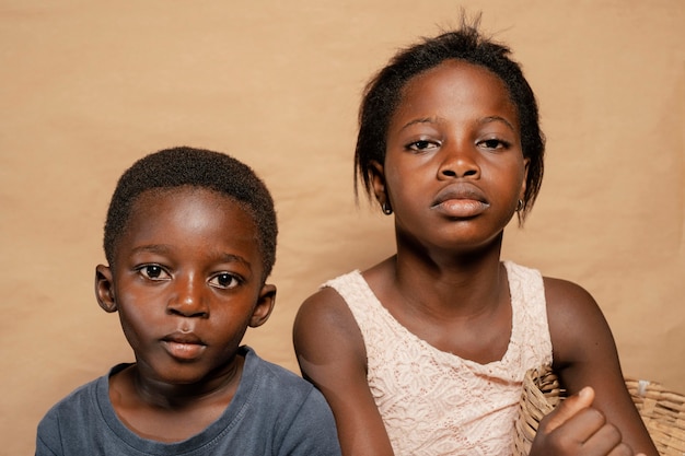 Foto grátis menina e menino criança