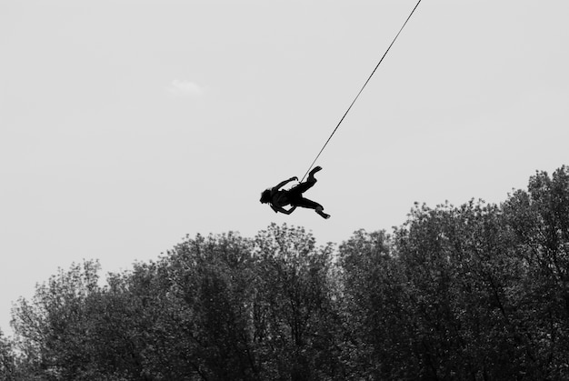Foto grátis menina em uma corda