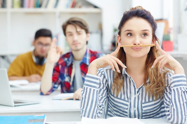 Menina na universidade