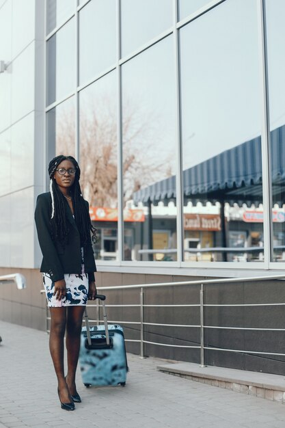 Menina negra elegante