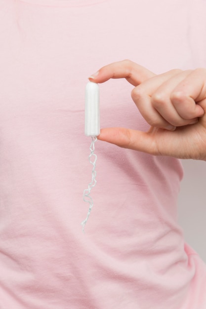 Foto grátis menina, segurando, limpo, tampon