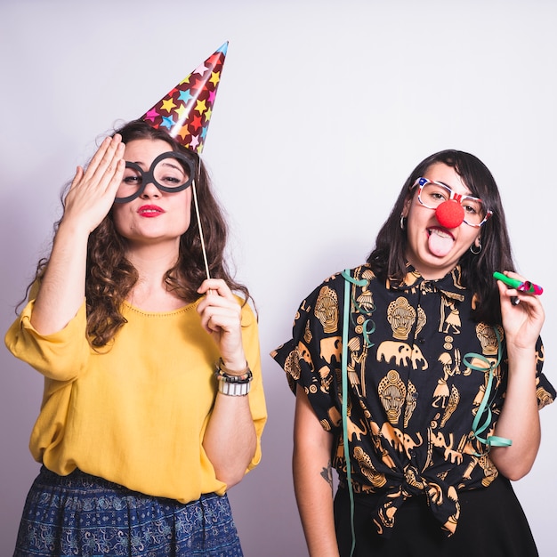 Meninas divertidas na festa