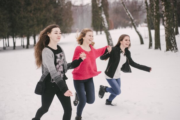 meninas no inverno