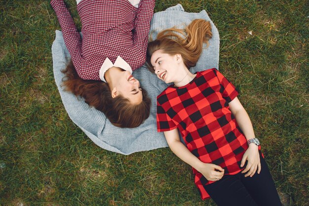 Meninas no parque