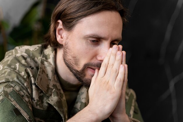 Militar que sofre de ptsd