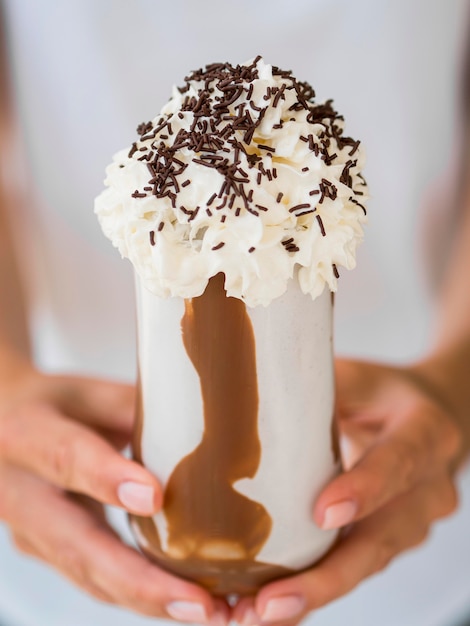 Foto grátis milk-shake de chocolate com creme