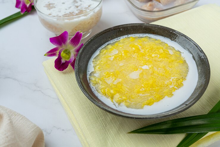 Foto grátis mingau de feijão mungo doce com receita de leite de coco (tao suan).