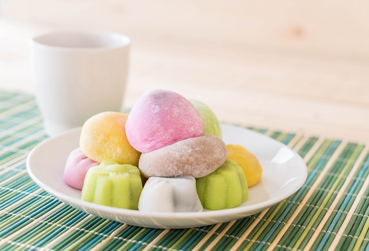 Foto grátis mochi de sobremesa colorida