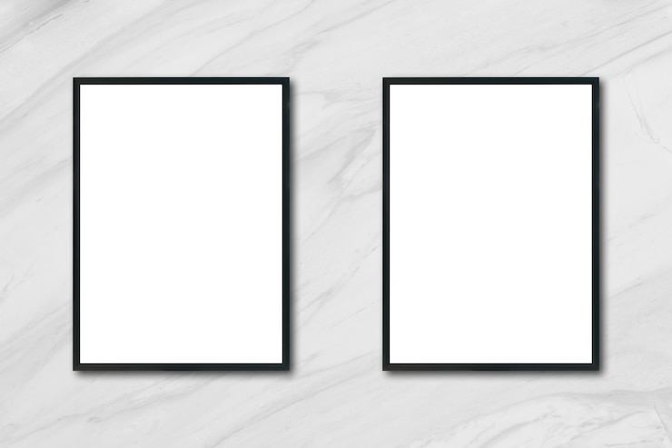 Foto grátis mock up quadro de imagem do poster em branco pendurado na parede de mármore branco no quarto - pode ser usado maquete para exibição de produtos de montagem e layout visual de design de design.