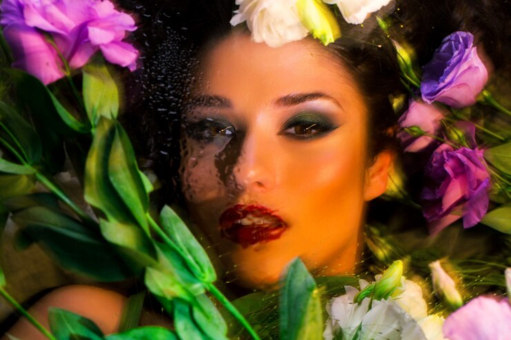 Foto grátis moda menina bonita com maquiagem brilhante entre eustomas.
