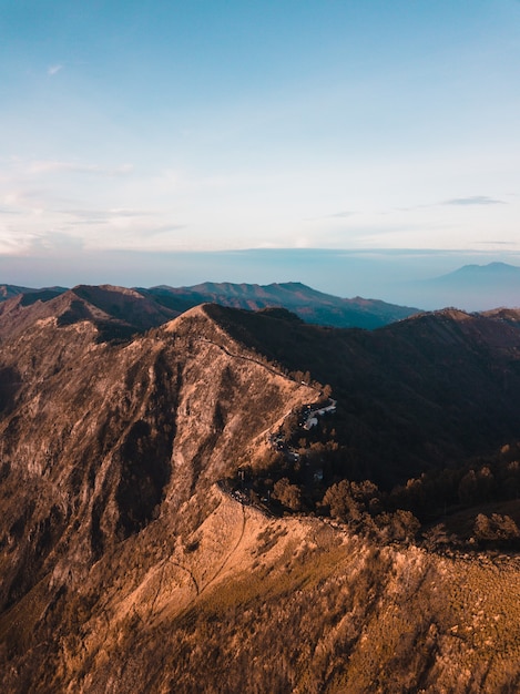 Foto grátis montanhas no parque estadual koke'e no havaí