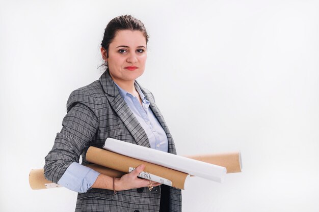 Foto grátis mulher, com, desenhos técnicos