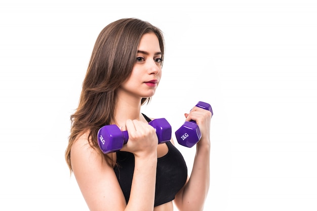 Foto grátis mulher com halteres malhando