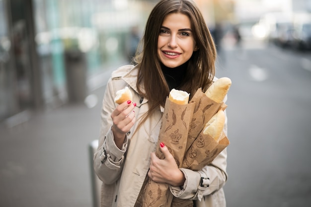 Mulher com pão