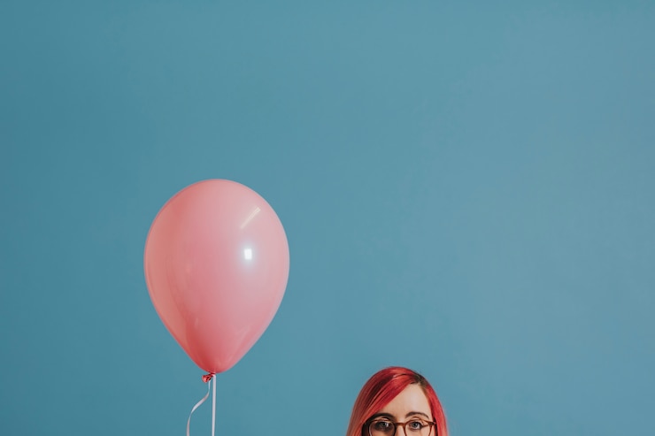 Foto grátis mulher, com, um, único balão
