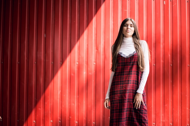 Foto grátis mulher em um vestido