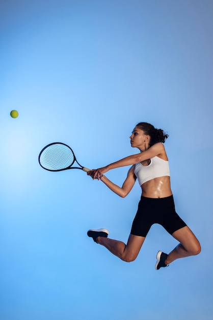 Fotos Mulher Jogando Tenis, 93.000+ fotos de arquivo grátis de alta  qualidade