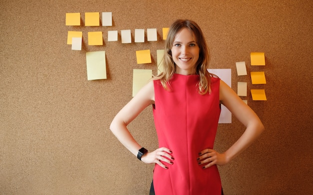 Foto grátis mulher no trabalho